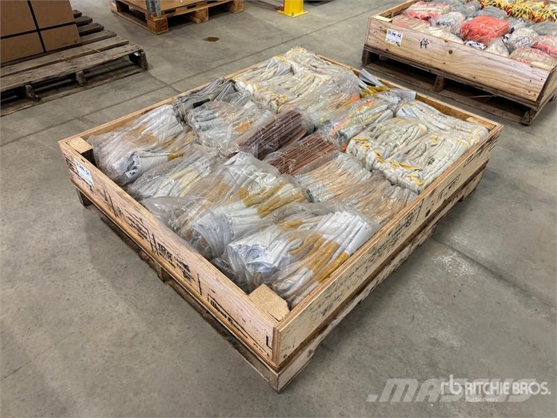  Quantity of Work Gloves (Unused) مكونات أخرى