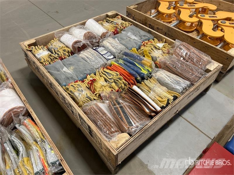  Quantity of Work Gloves (Unused) Entreprenør - Andet