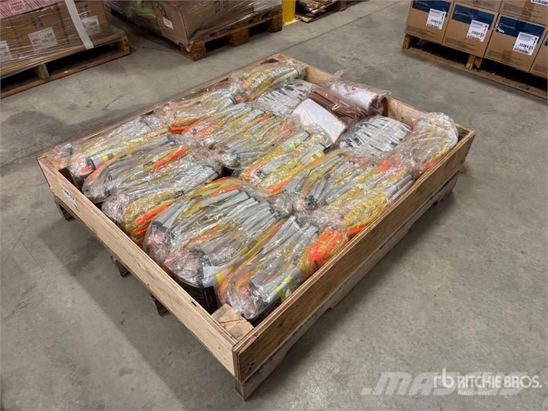  Quantity of Work Gloves (Unused) مكونات أخرى