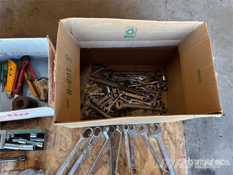  Quantity of Wrenches Andere Zubehörteile