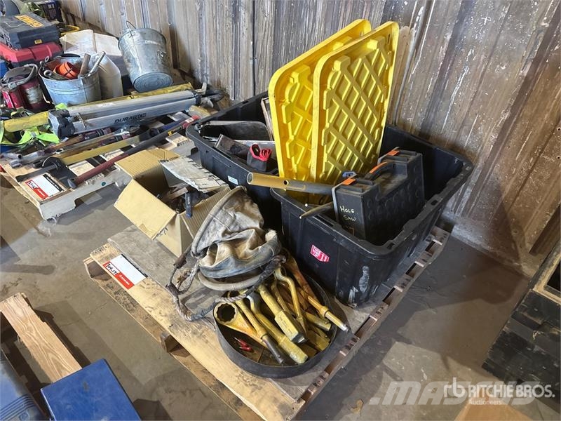 Quantity of Wrenches, Misc Tools Drugi deli