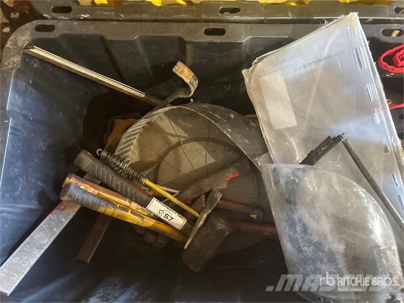 Quantity of Wrenches, Misc Tools Drugi deli