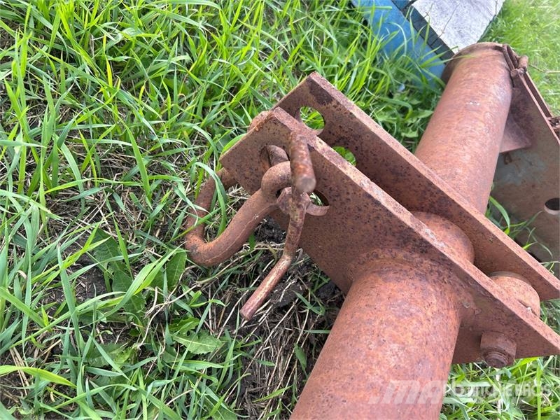 Quick 3-Point Hitch Lisävarusteet ja komponentit
