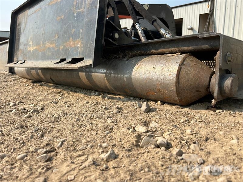 Quick Attach 72 in Skid Steer Brush Cutter ماكينات جز العشب