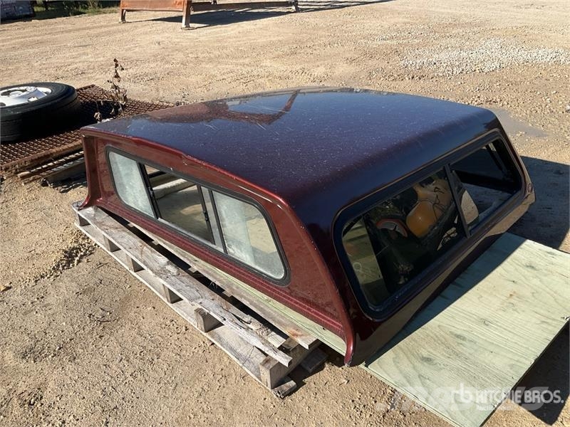 Raider 6 ft Truck Cap Cabines