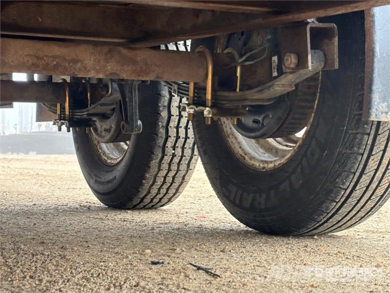 Rainbow 16 ft T/A Utility Trailer Otros remolques