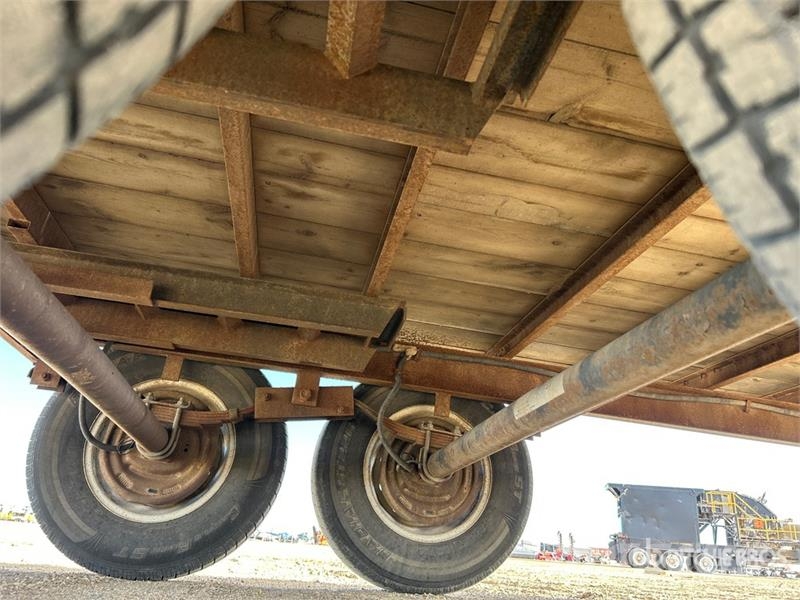 Rainbow 18 ft T/A Equipment Trailer Rimorchio per il trasporto di veicoli
