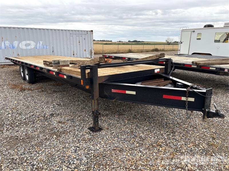 Rainbow 30 ft T/A Equipment Trailer Remolques para transporte de vehículos