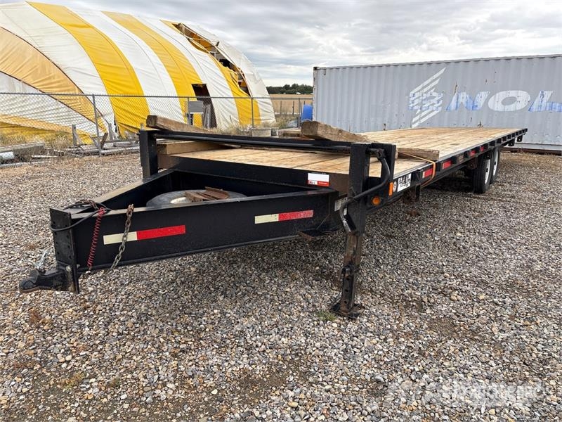 Rainbow 30 ft T/A Equipment Trailer Remolques para transporte de vehículos