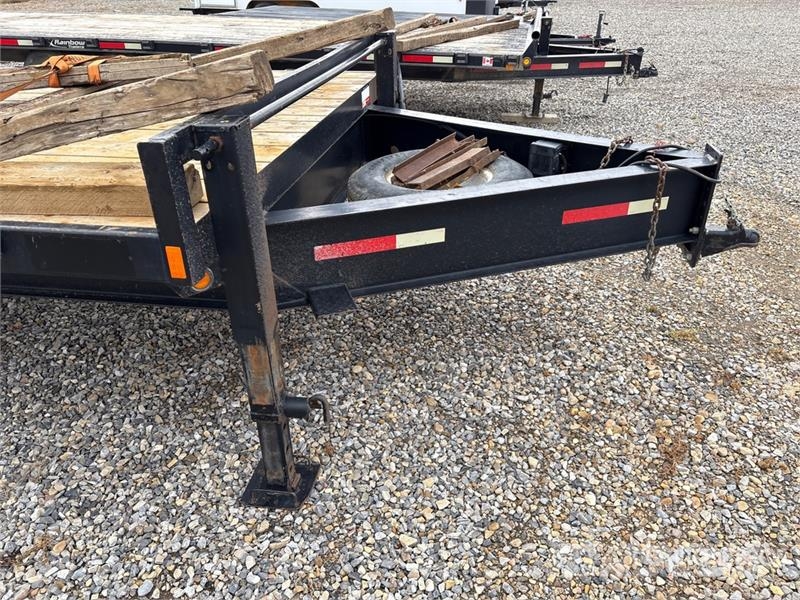 Rainbow 30 ft T/A Equipment Trailer Remolques para transporte de vehículos