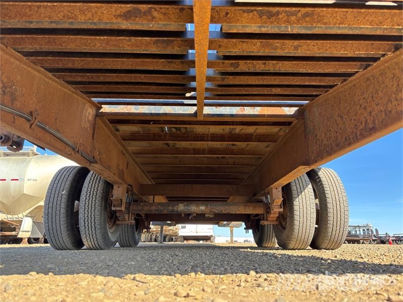 Rainbow 30 ft T/A Gooseneck Equipment Trailer Vehicle transport trailers