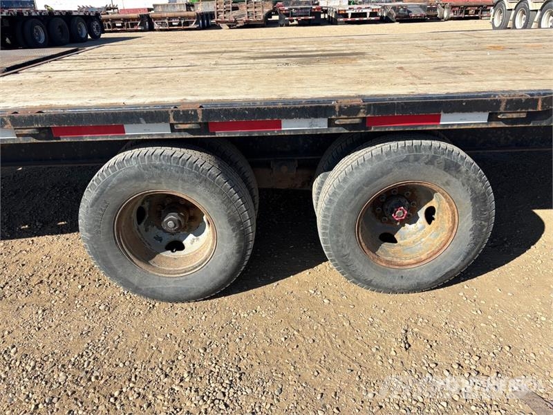 Rainbow 30 ft T/A Gooseneck Equipment Trailer Vehicle transport trailers