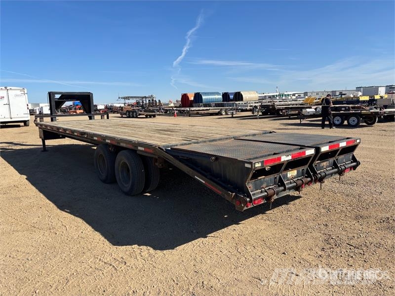 Rainbow 30 ft T/A Gooseneck Equipment Trailer Vehicle transport trailers