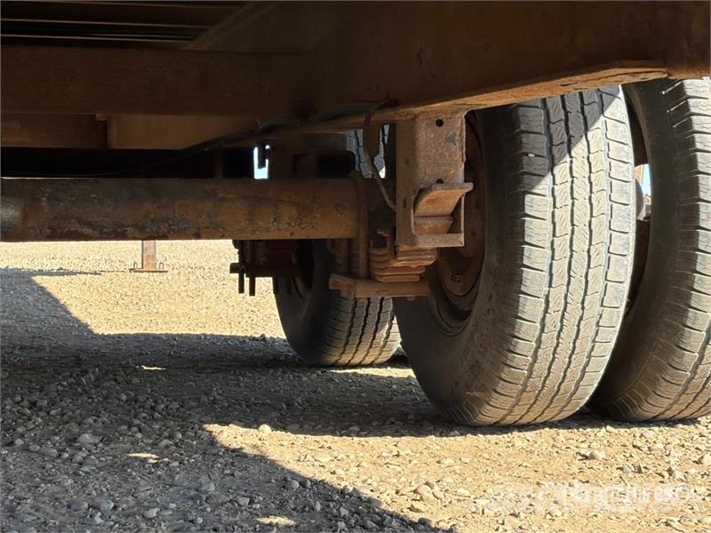 Rainbow 30 ft T/A Gooseneck Equipment Trailer Vehicle transport trailers