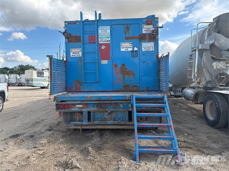  Raja 37 ft x 102 in T/A Tool Crib Van Trailer Ремаркета фургони