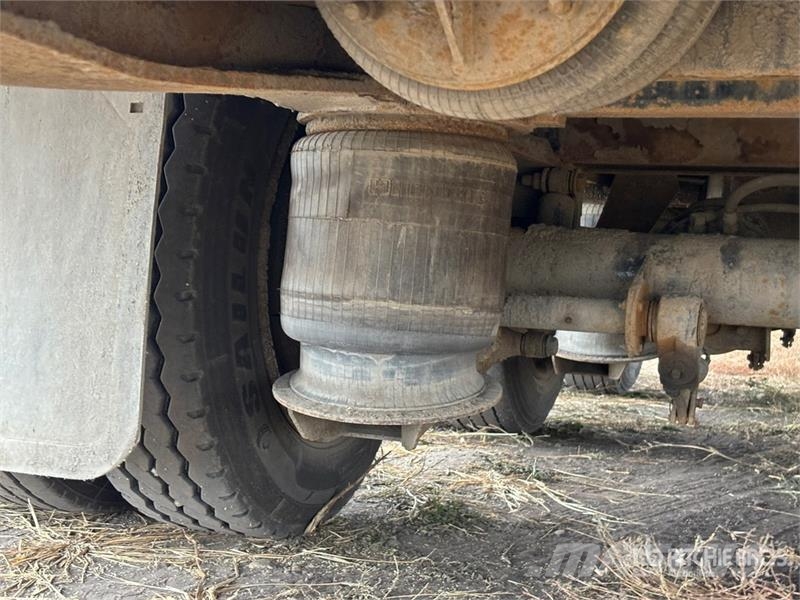 Raja 51 ft Tri/A Step Deck Trailer Nizki nakladalci