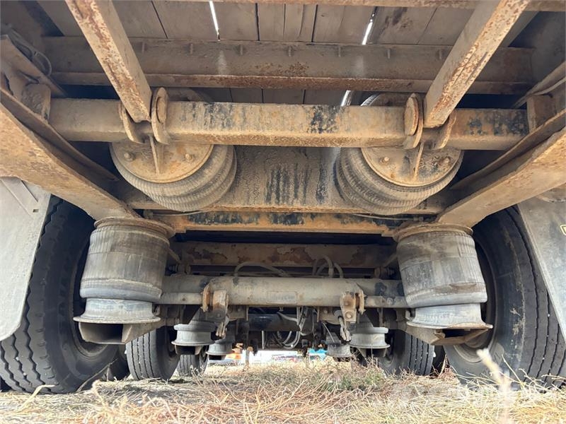 Raja Tri/A Lowboy Trailer ローローダー