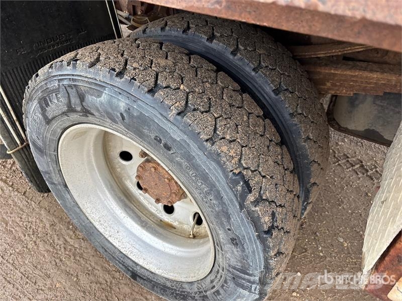 RAM 077BS-3CLX 3350 kg Knuckle Boom on Ram 5500 SLT 4x Camiones grúa