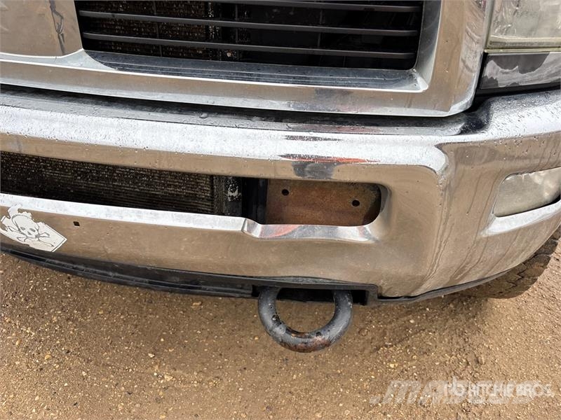 RAM 077BS-3CLX 3350 kg Knuckle Boom on Ram 5500 SLT 4x Camiones grúa