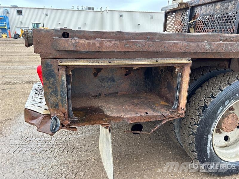 RAM 077BS-3CLX 3350 kg Knuckle Boom on Ram 5500 SLT 4x Camiones grúa