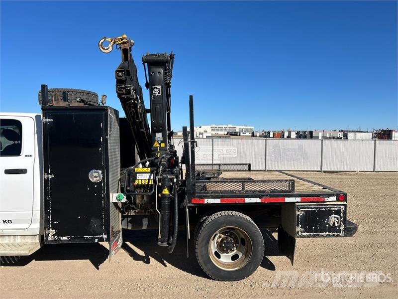 RAM 077ES4CLX 2800 kg Knuckle Boom on Ram 5500 SLT 4x4 Camiones grúa