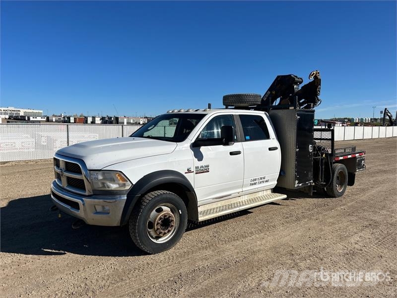 RAM 077ES4CLX 2800 kg Knuckle Boom on Ram 5500 SLT 4x4 Camiones grúa