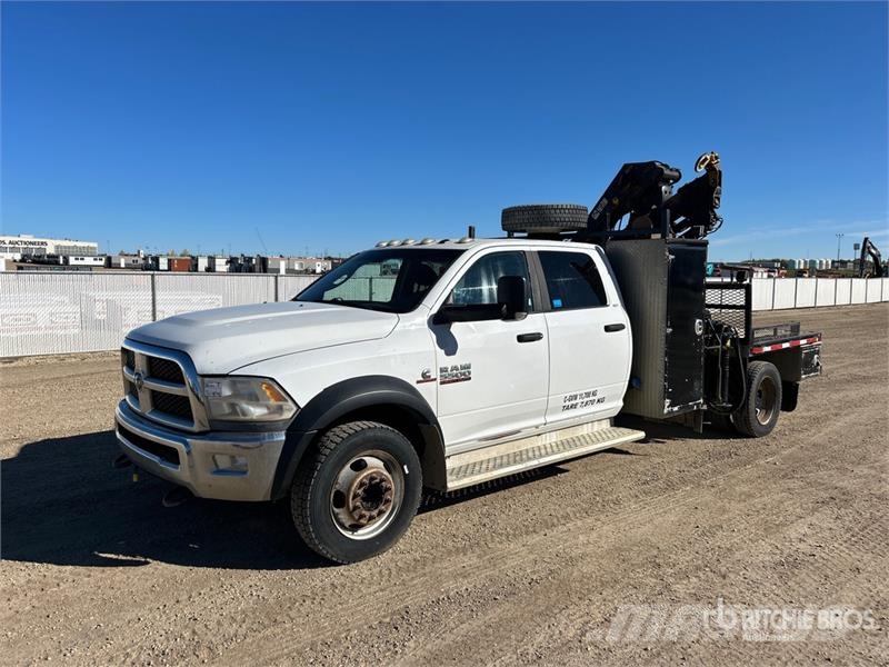 RAM 077ES4CLX 2800 kg Knuckle Boom on Ram 5500 SLT 4x4 Camiones grúa