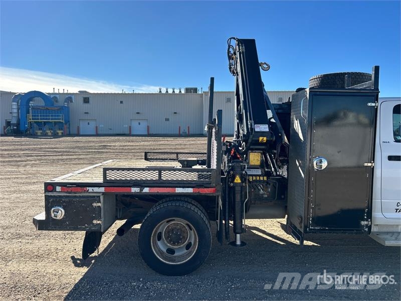 RAM 077ES4CLX 2800 kg Knuckle Boom on Ram 5500 SLT 4x4 Camiones grúa