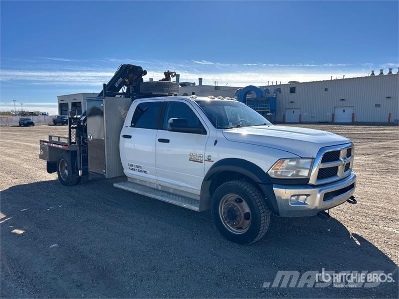 RAM 077ES4CLX 2800 kg Knuckle Boom on Ram 5500 SLT 4x4 Camiones grúa