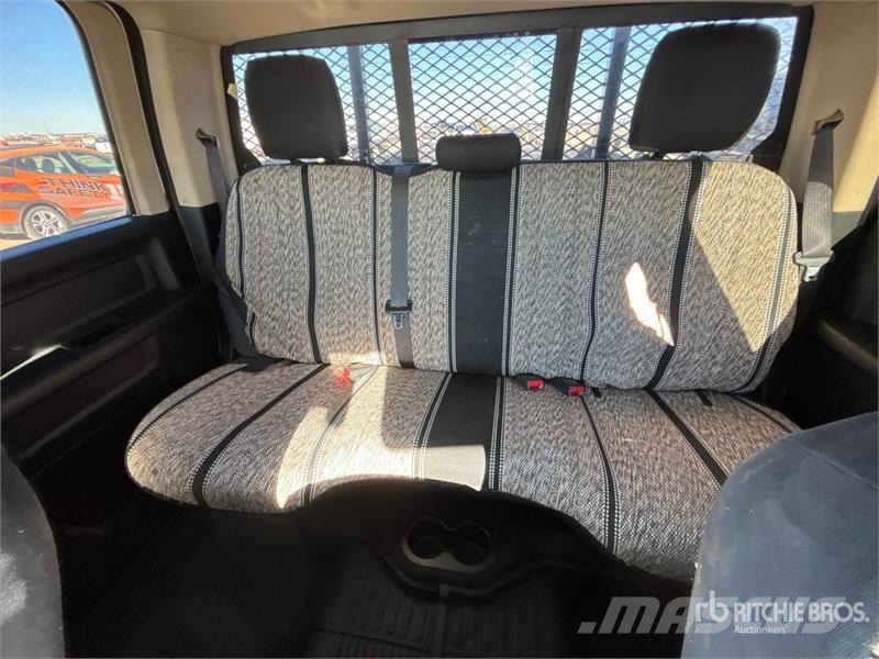 RAM 2500 4x4 Crew Cab Pickup Otras furgonetas
