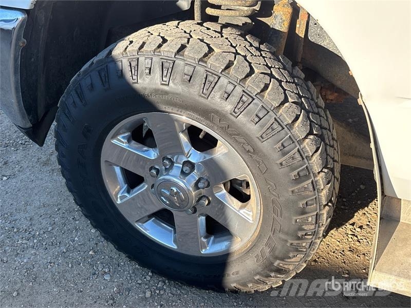 RAM 2500 4x4 Crew Cab Pickup Furgoni altro