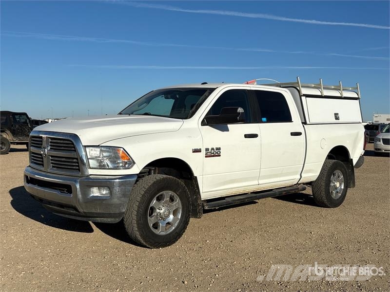 RAM 2500 4x4 Crew Cab Pickup Прочие фургоны