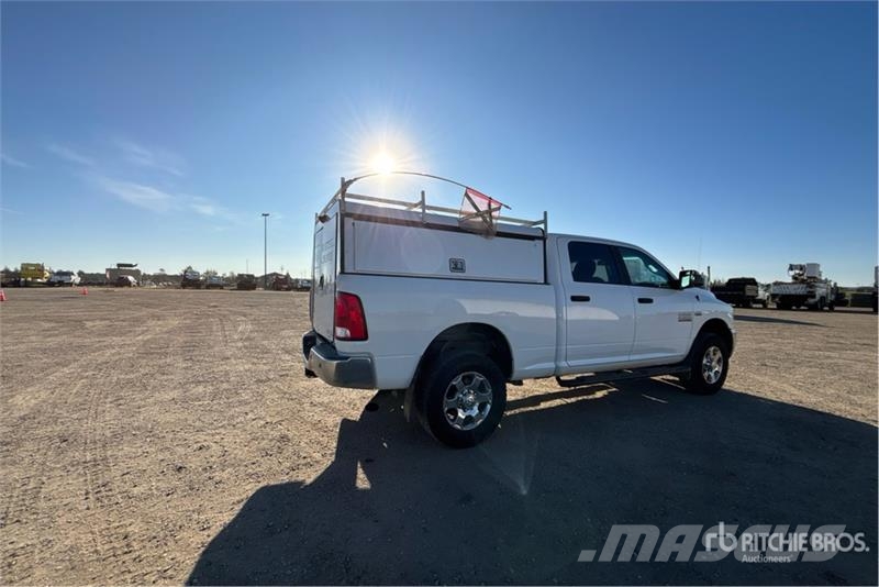RAM 2500 4x4 Crew Cab Pickup Прочие фургоны