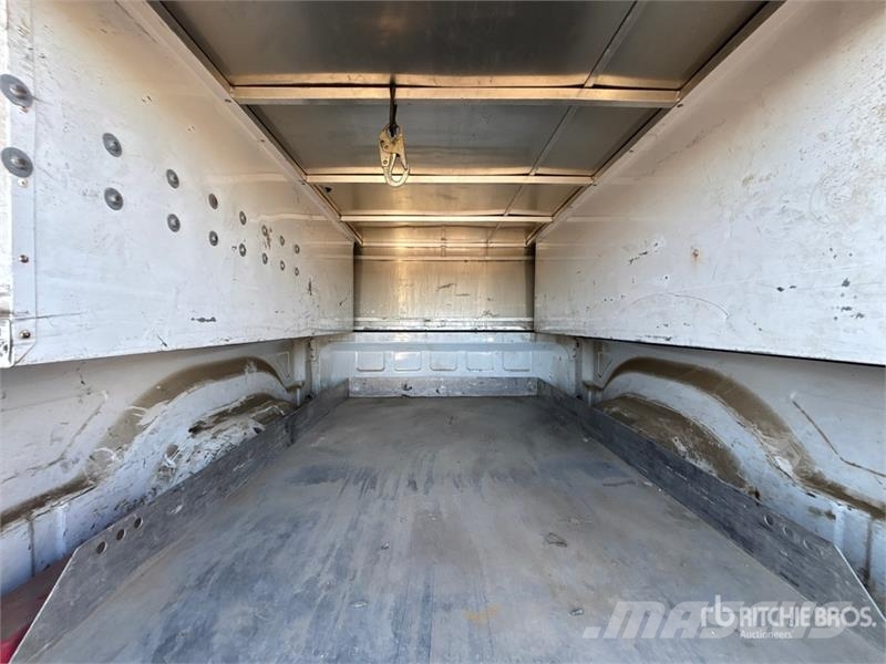 RAM 2500 4x4 Crew Cab Pickup Прочие фургоны