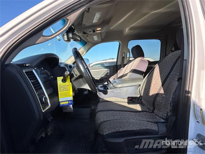 RAM 2500 4x4 Crew Cab Pickup Прочие фургоны