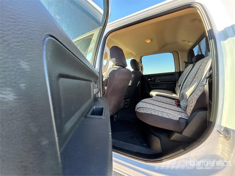 RAM 2500 4x4 Crew Cab Pickup Otras furgonetas