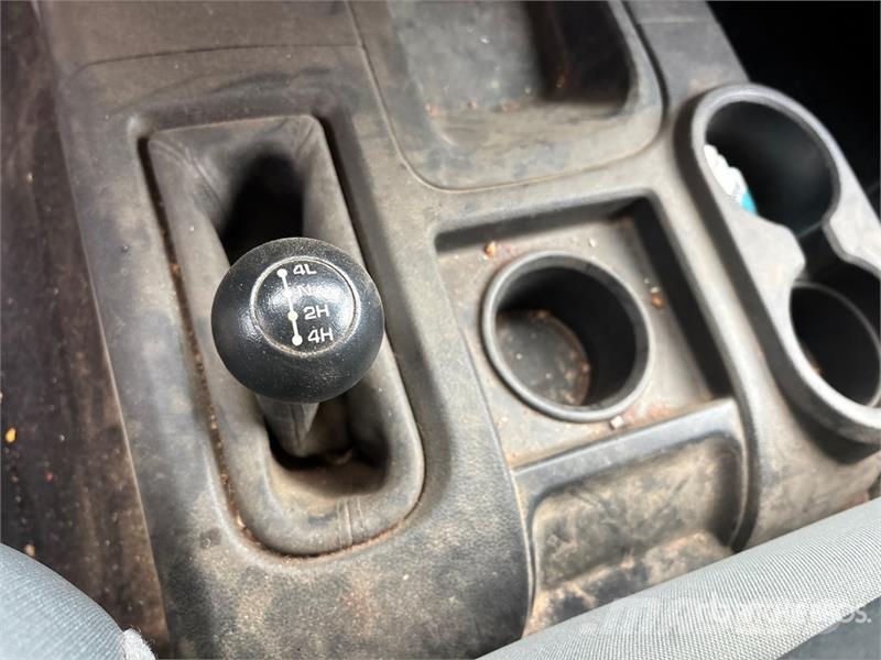 RAM 2500 4x4 Crew Cab Pickup Muu