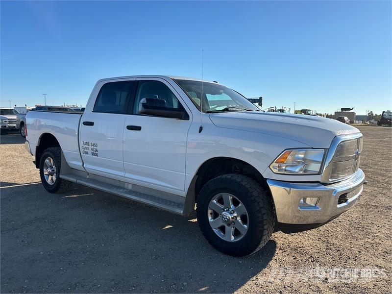 RAM 2500 4x4 Crew Cab Pickup Furgoni altro