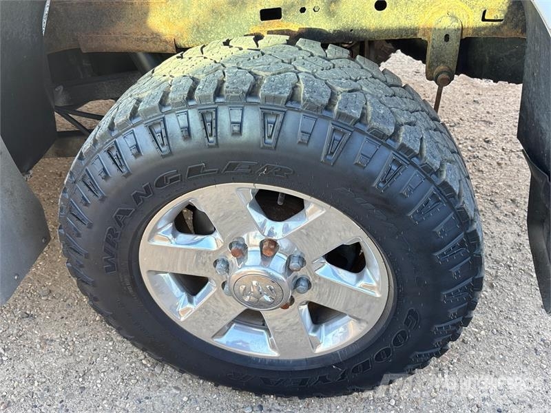RAM 2500 4x4 Crew Cab Pickup Furgoni altro