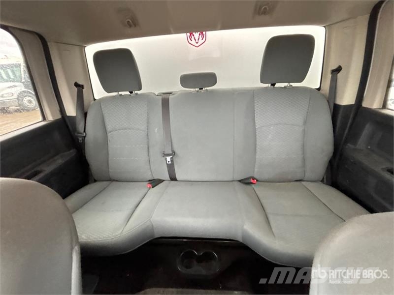 RAM 2500 4x4 Crew Cab Pickup Muu