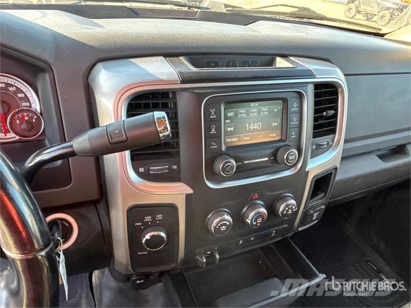 RAM 2500 4x4 Crew Cab Pickup Прочие фургоны