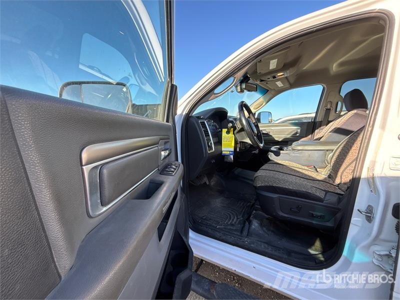 RAM 2500 4x4 Crew Cab Pickup Прочие фургоны