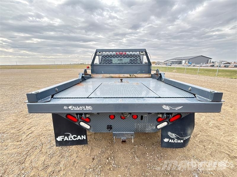RAM 2500 4x4 Flatbed Truck Kamioni sa otvorenim sandukom