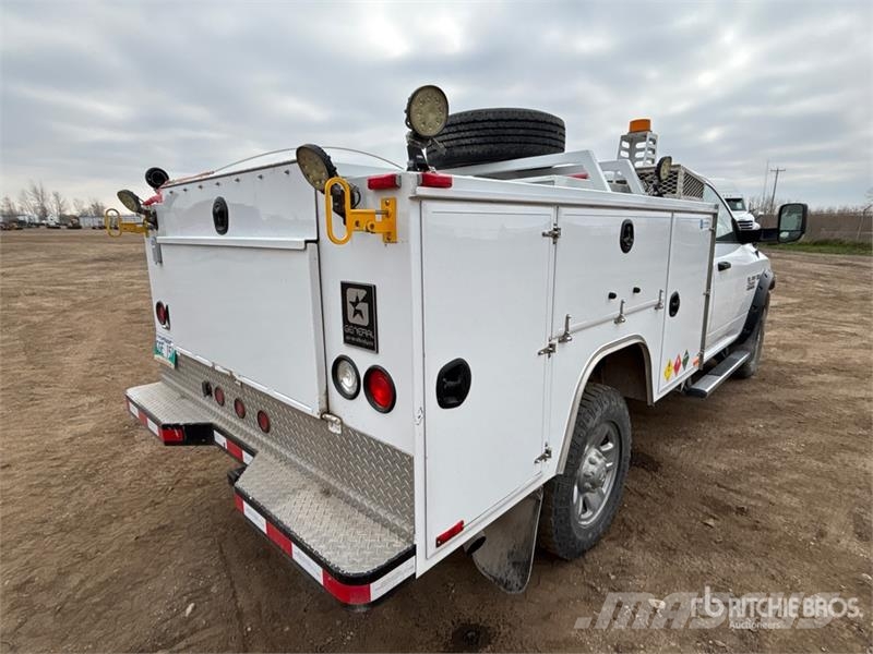 RAM 2500 4x4 Service Truck Pojazdy komunalne