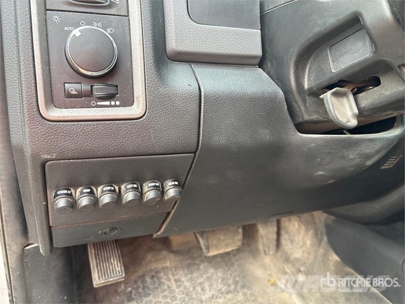 RAM 2500 4x4 Service Truck Pojazdy komunalne