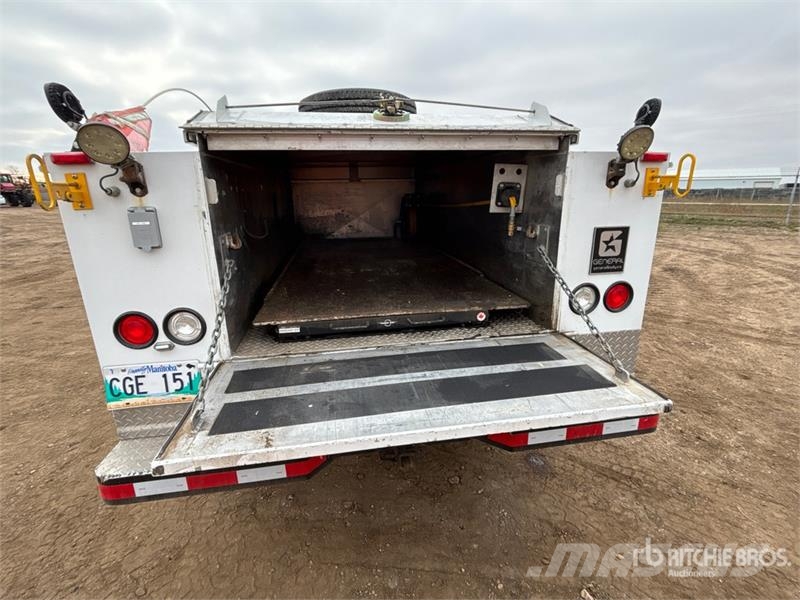 RAM 2500 4x4 Service Truck Pojazdy komunalne