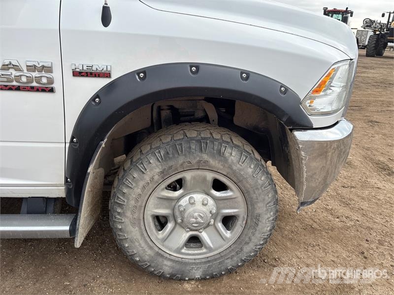 RAM 2500 4x4 Service Truck Pojazdy komunalne