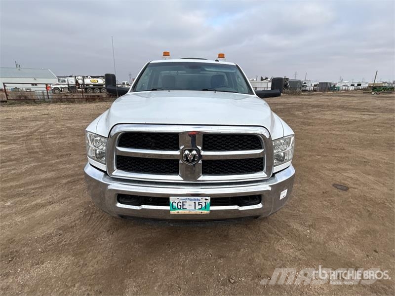 RAM 2500 4x4 Service Truck Pojazdy komunalne
