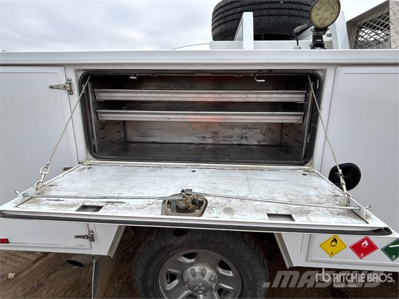 RAM 2500 4x4 Service Truck Pojazdy komunalne