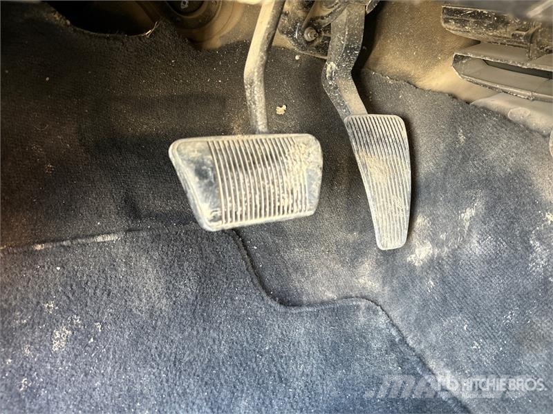 RAM 2500 Laramie 4x4 Crew Cab Pickup Ostalo